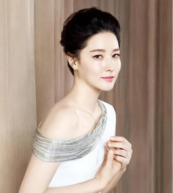 ae.jpg 1 Lee Young Ae, sao Hàn Quốc, nữ thần quyến rũ, vẻ đẹp tự nhiên