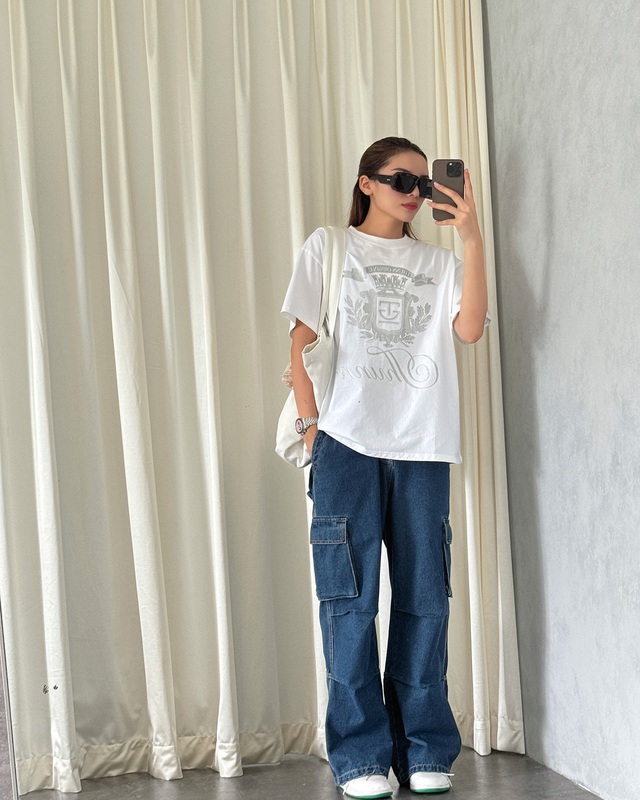 Vbiz mấy ai mặc quần jeans vừa nhiều vừa đẹp, lại hack tuổi đỉnh cao như Kỳ Duyên!- Ảnh 5. Vbiz mấy ai mặc quần jeans vừa nhiều vừa đẹp, lại hack tuổi đỉnh cao như Kỳ Duyên!- Ảnh 5.