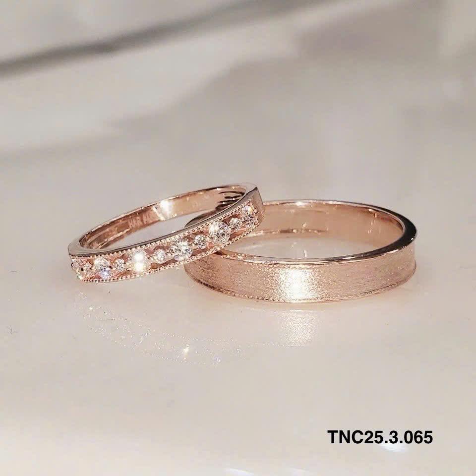 da-ngam-deo-nhan-mau-gi-dep